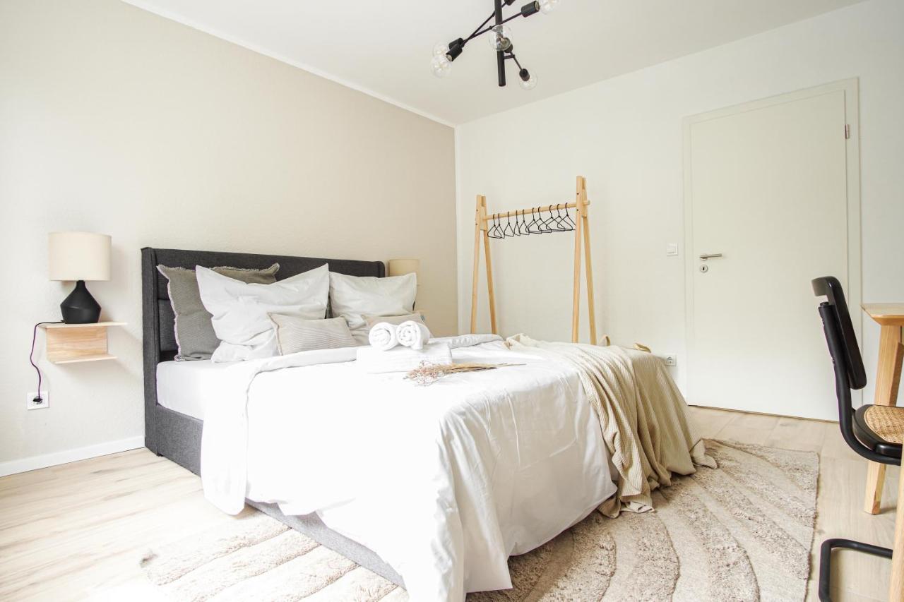 Homefy Feel-Good Apartment - Own Parking, Balcony And Garden エッセン エクステリア 写真