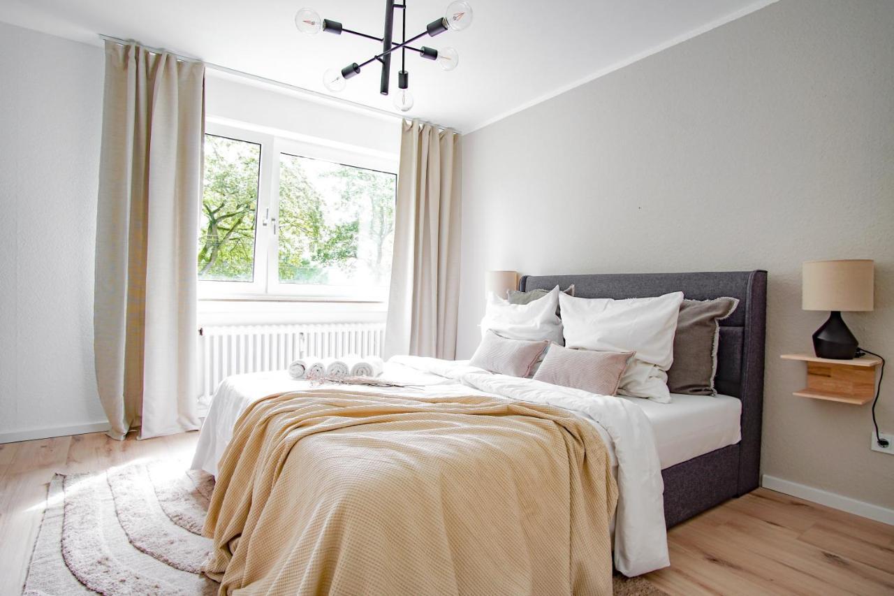 Homefy Feel-Good Apartment - Own Parking, Balcony And Garden エッセン エクステリア 写真