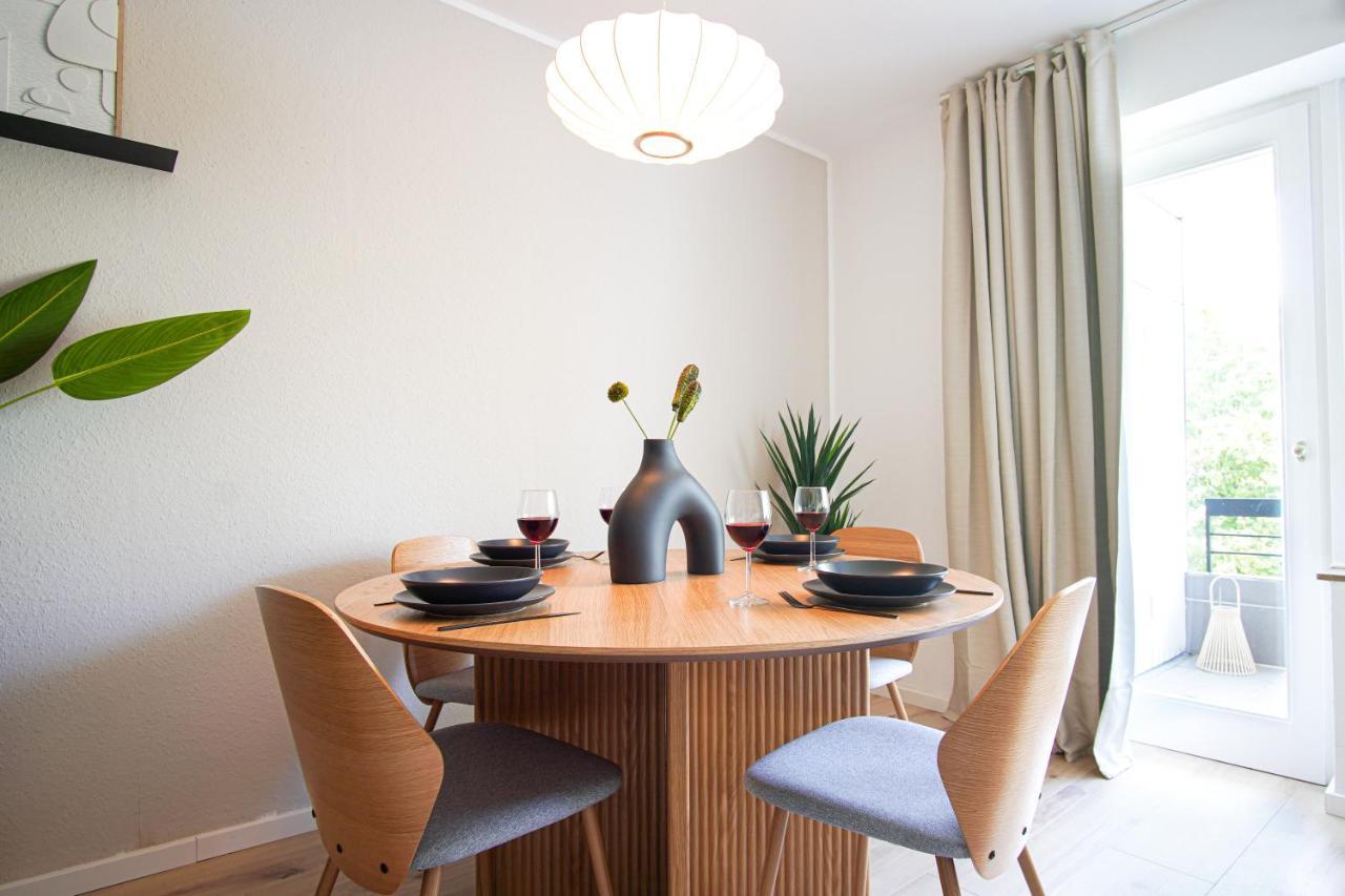Homefy Feel-Good Apartment - Own Parking, Balcony And Garden エッセン エクステリア 写真